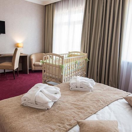 Hotel Alkor Truskavets Room photo