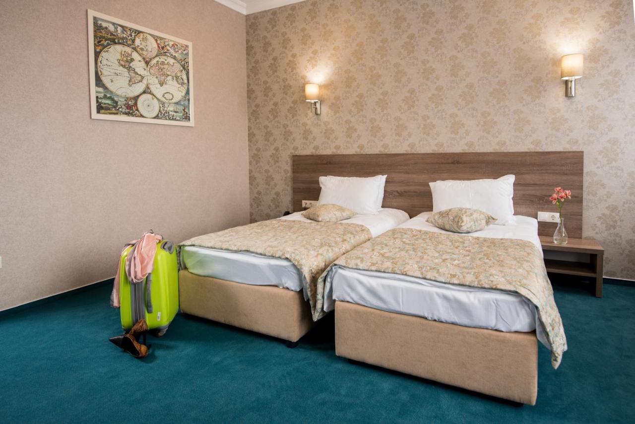 Hotel Alkor Truskavets Exterior photo