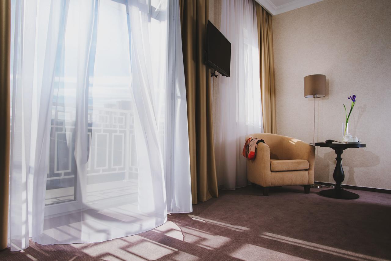 Hotel Alkor Truskavets Exterior photo